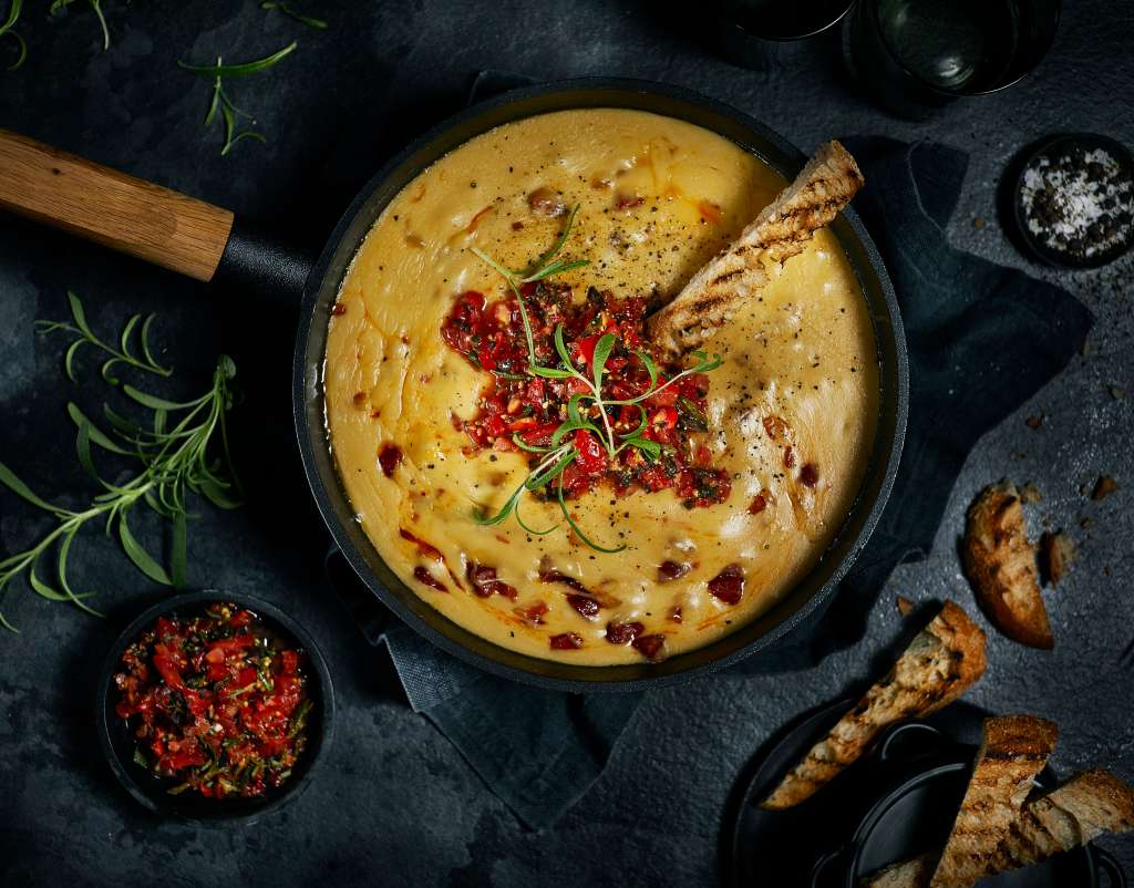 Cheese fondue with Jarlsberg® Jarlsberg