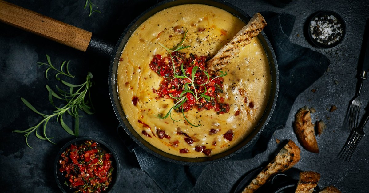 Jarlsberg® cheese pan with chorizo - Jarlsberg