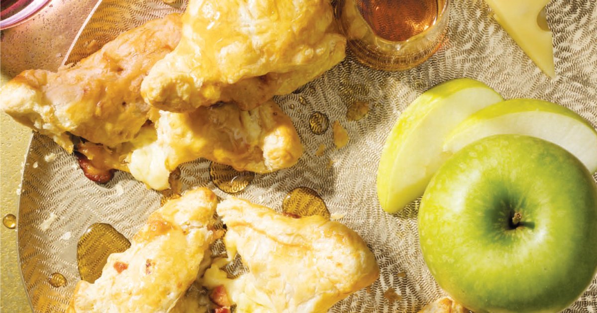 Jarlsberg®, apple and bacon turnovers