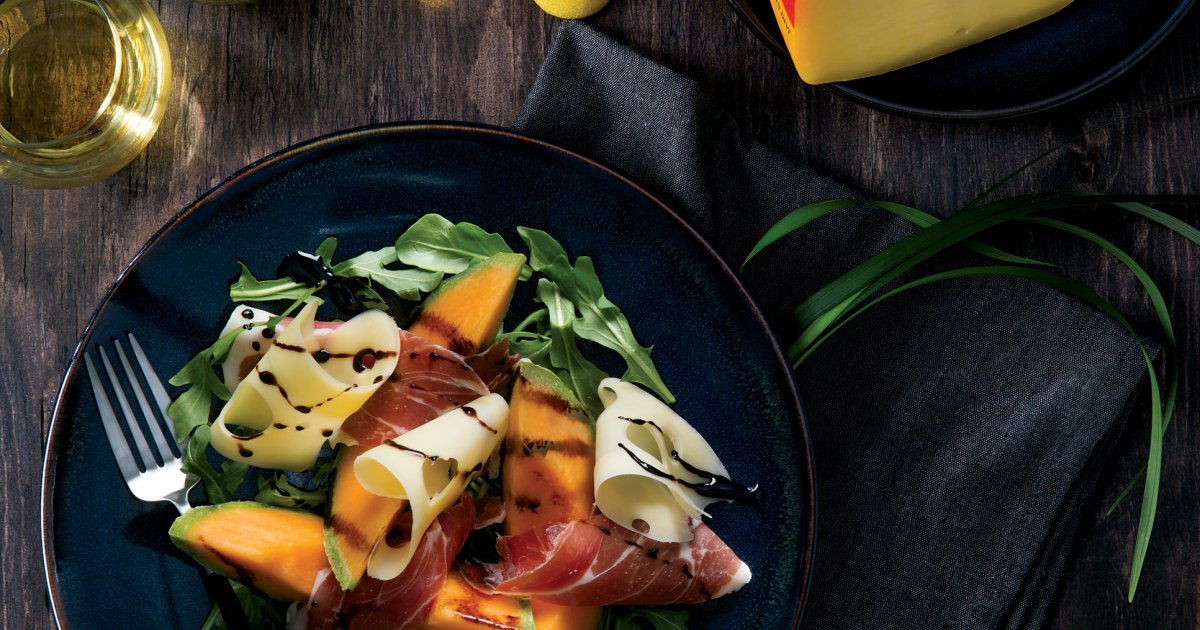 Jarlsberg® summer salad - Jarlsberg